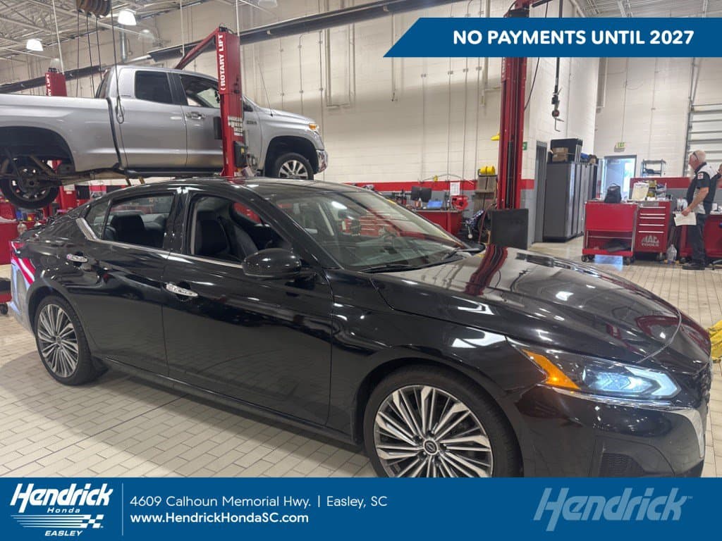 2023 Nissan Altima 2.5 SL — photo 1 of 11