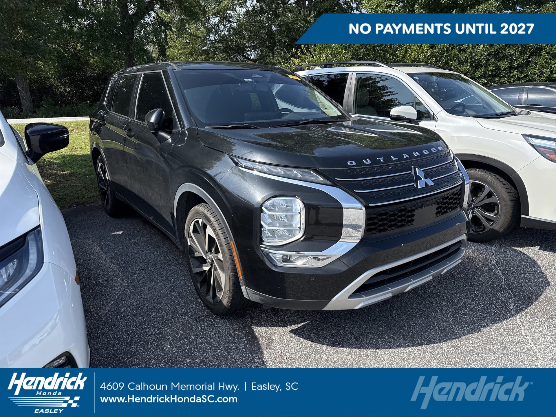 2023 Mitsubishi Outlander SE — photo 1 of 12