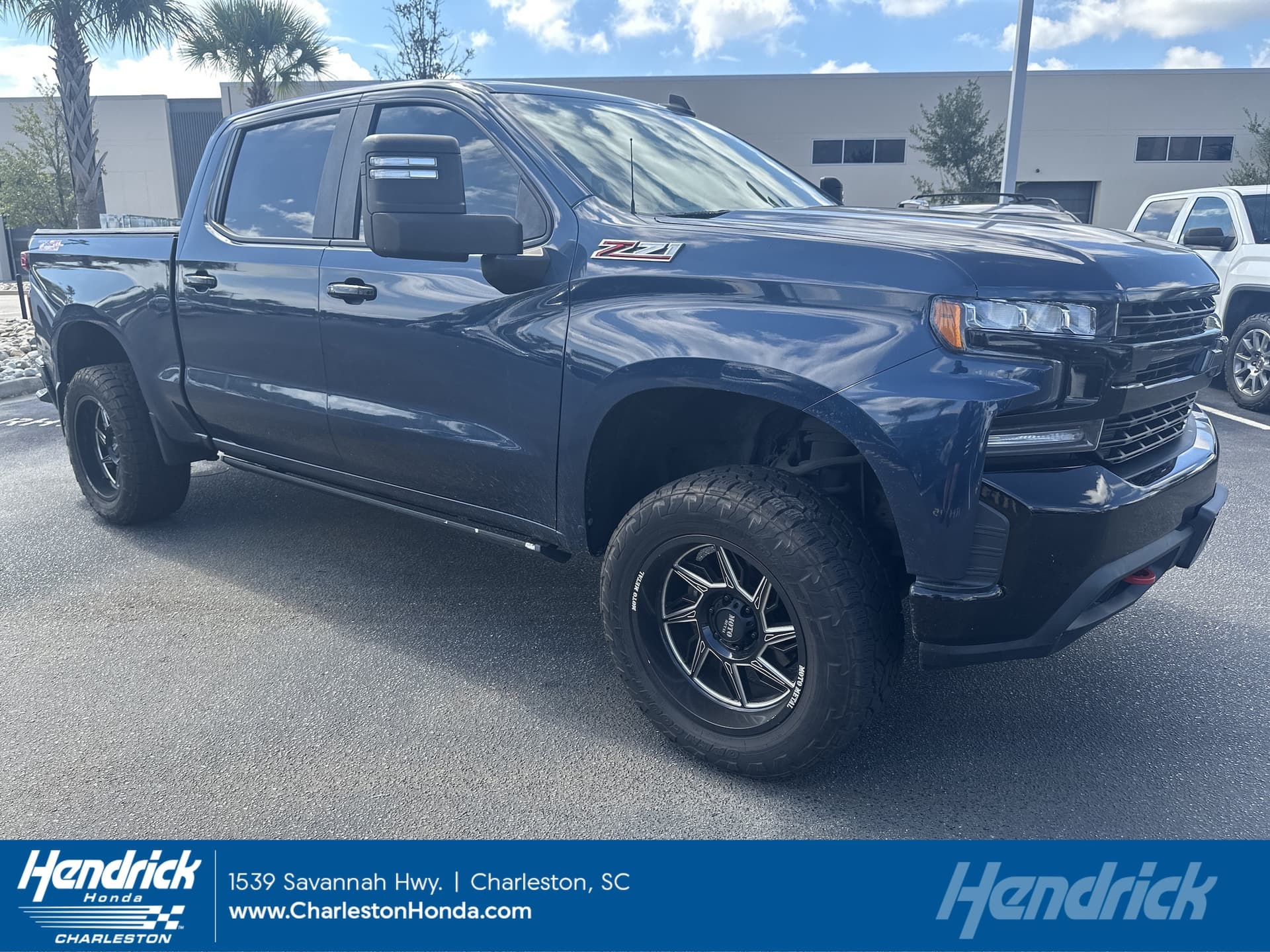 2020 Chevrolet Silverado 1500 LT Trail Boss — photo 1 of 12