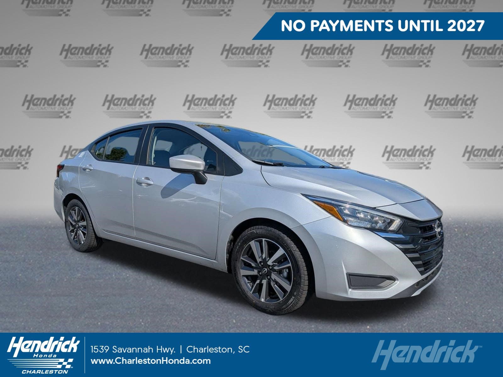 2025 Nissan Versa SV — photo 1 of 37