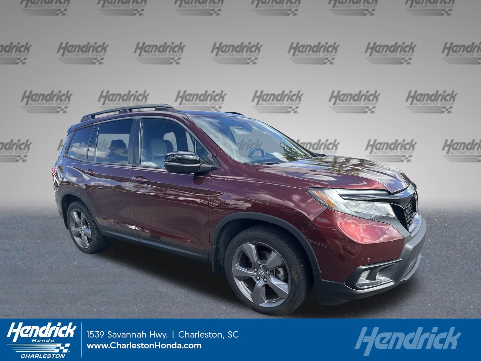 2019 Honda Passport Touring — photo 1 of 12