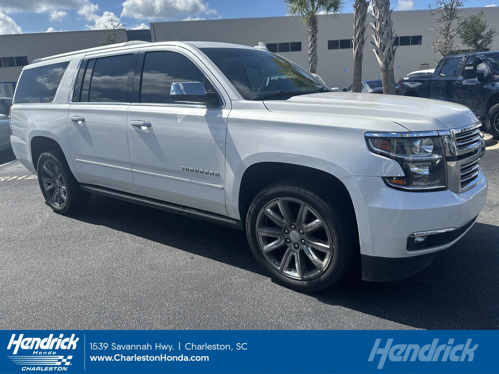 2018 Chevrolet Suburban Premier — photo 1 of 12