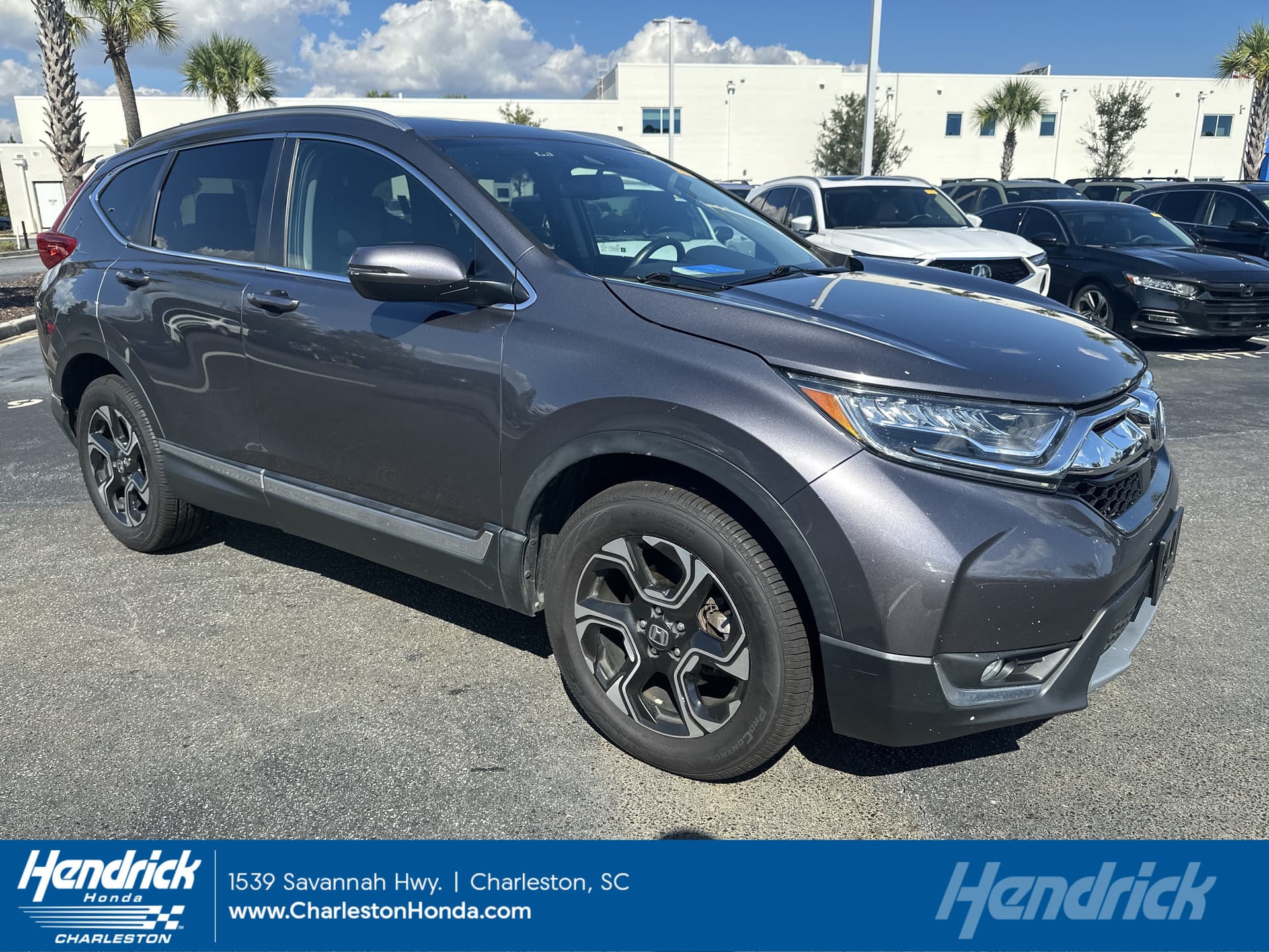 2018 Honda CR-V Touring — photo 1 of 12