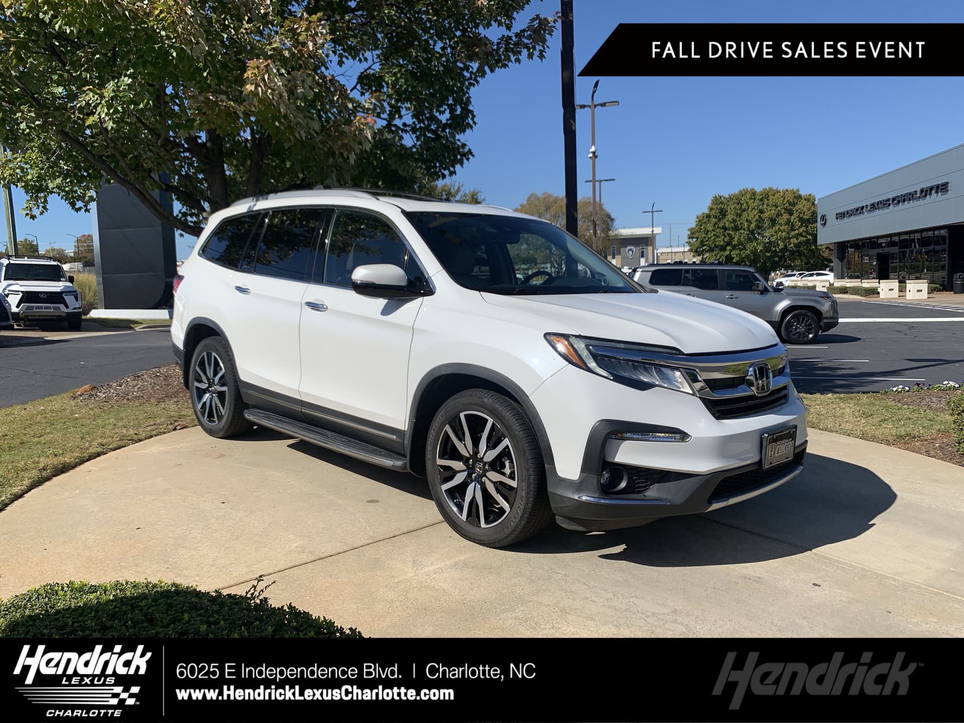 2021 Honda Pilot Touring 7-Passenger — photo 1 of 36