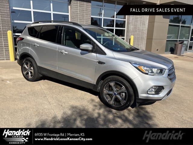 2017 Ford Escape SE — photo 1 of 33