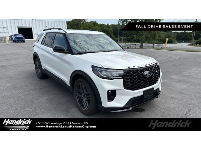 2025 Ford Explorer ST — photo 1 of 34
