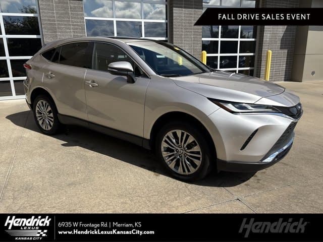 2024 Toyota Venza Limited — photo 1 of 35