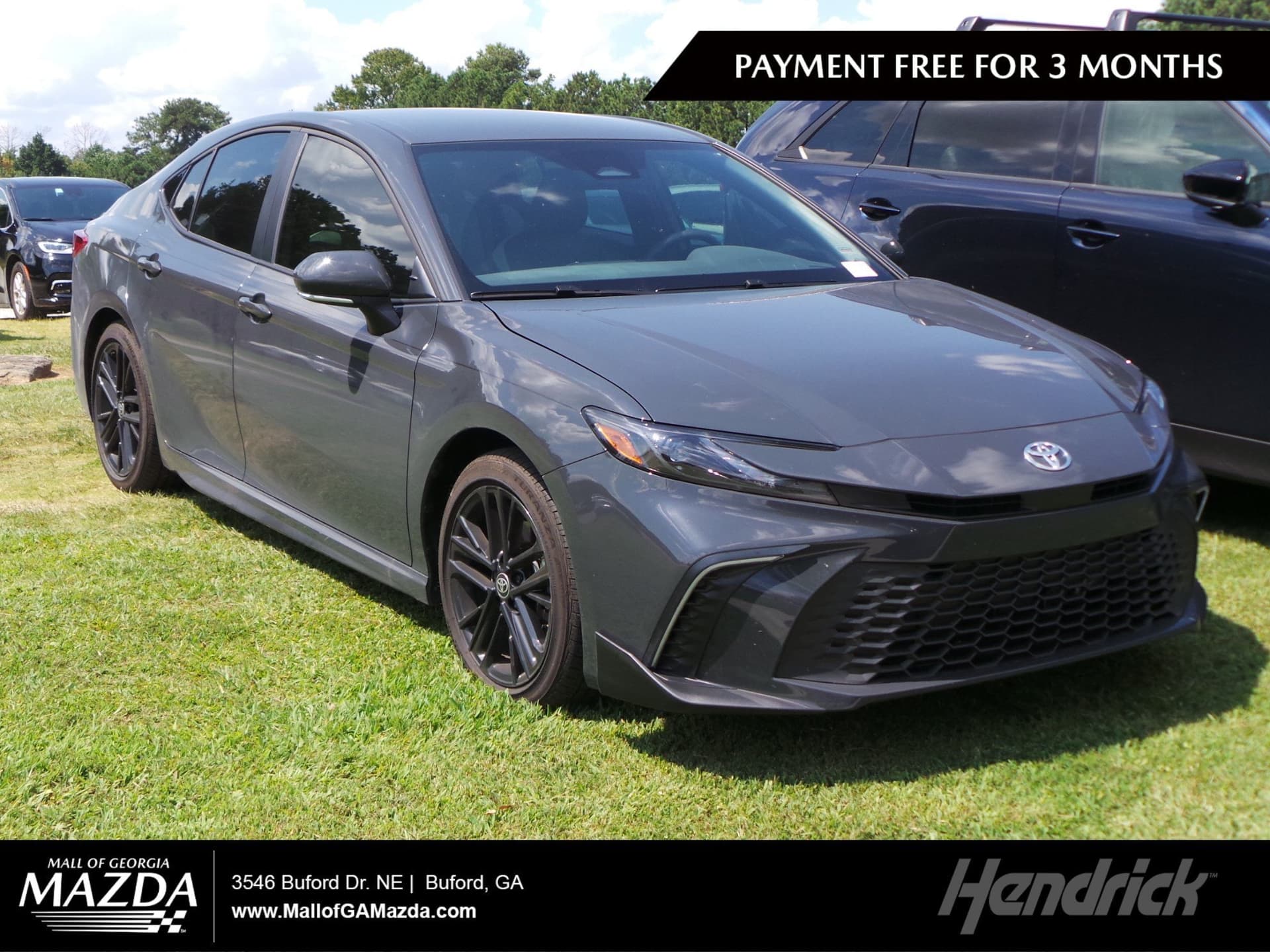 2026 Toyota Camry SE — photo 1 of 5