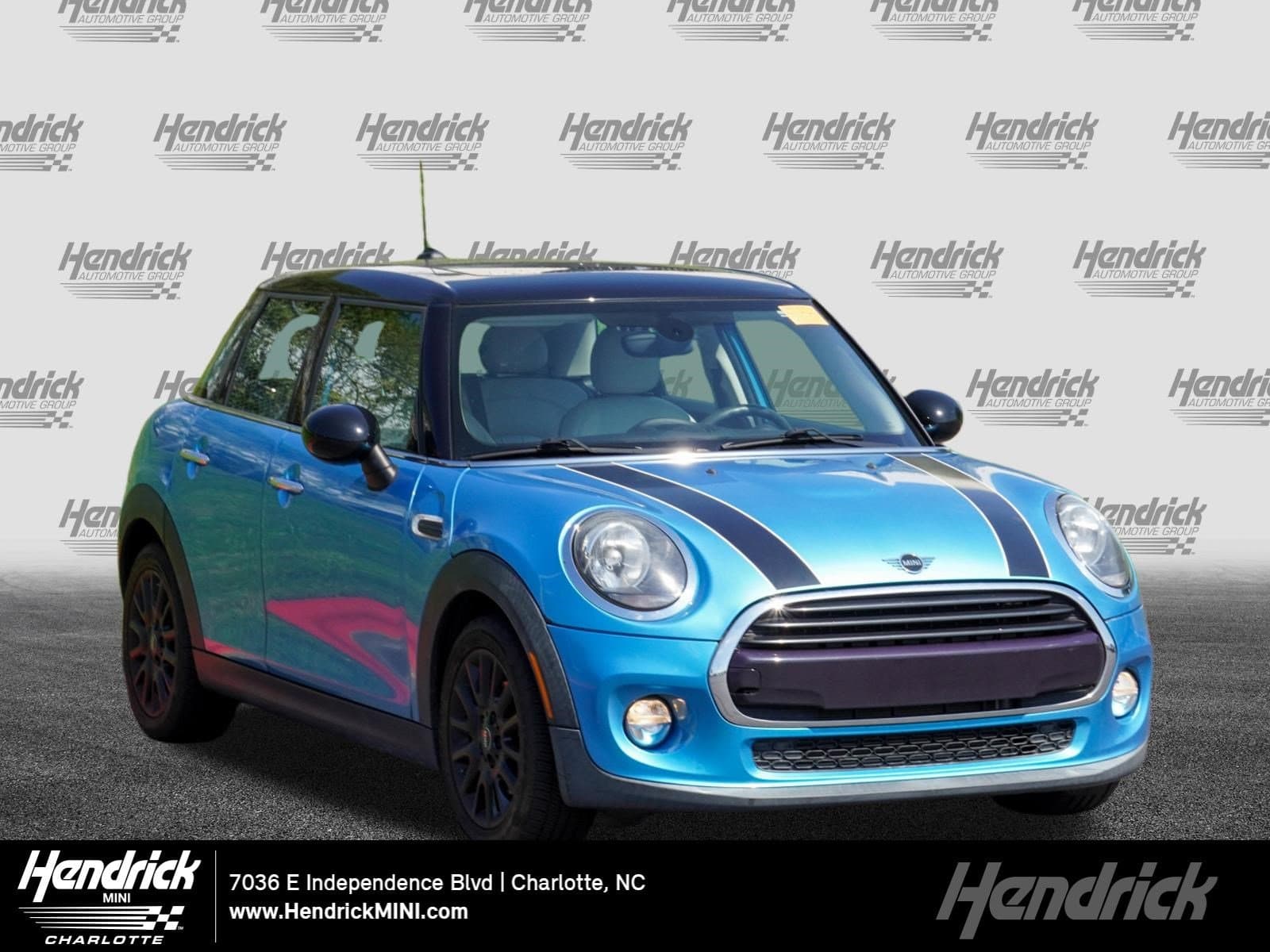 2019 Mini Hardtop 4 Door Cooper — photo 1 of 35