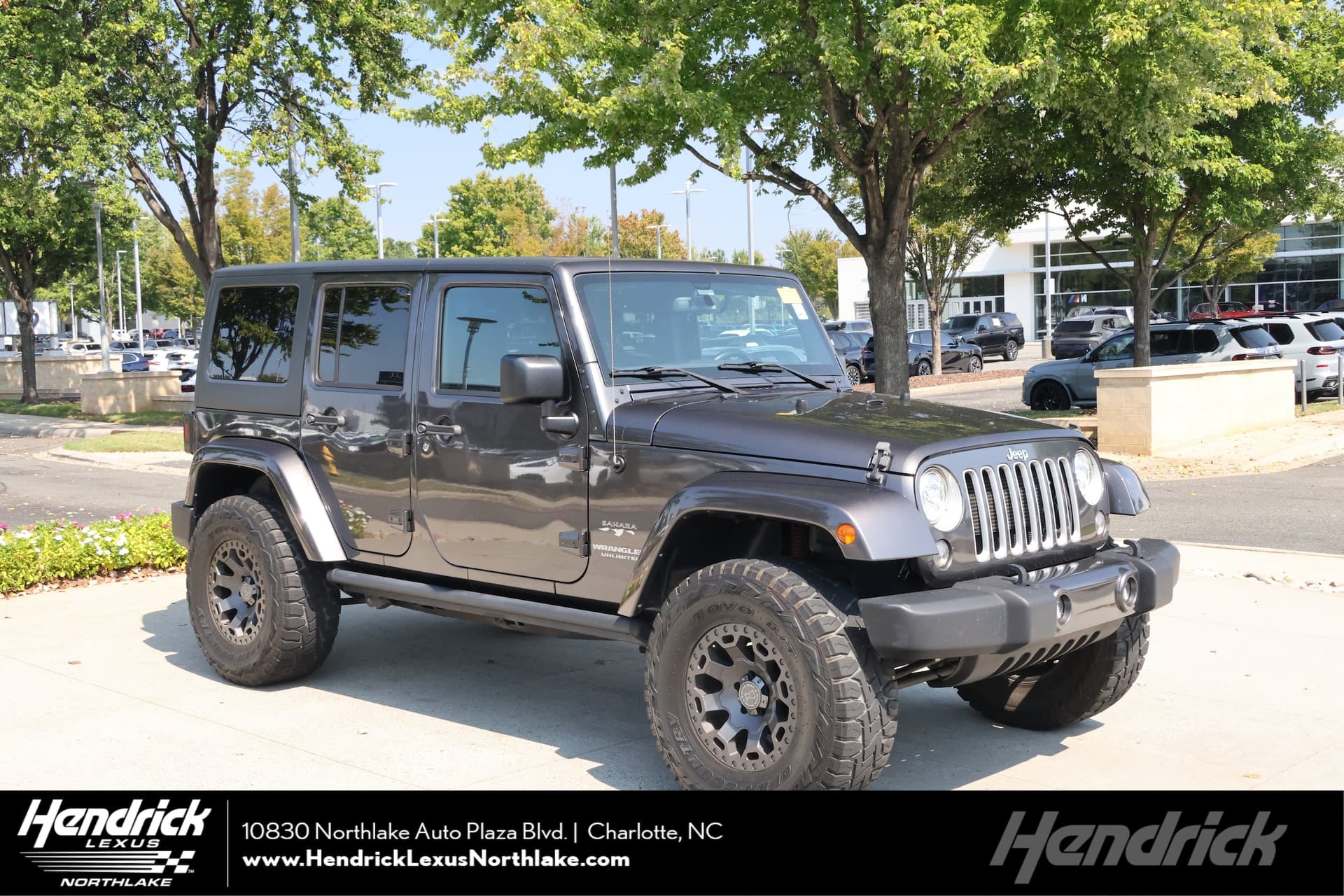 2017 Jeep Wrangler Unlimited Sahara — photo 1 of 32