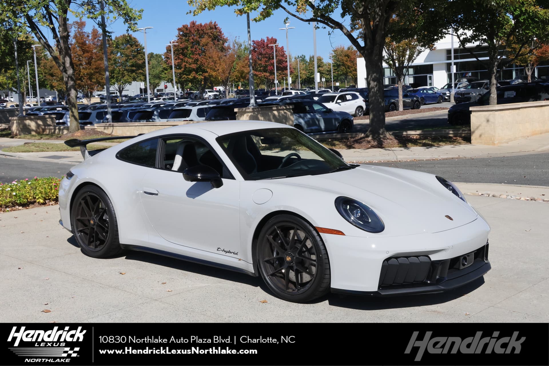 2026 Porsche 911 Carrera 4 GTS — photo 1 of 40