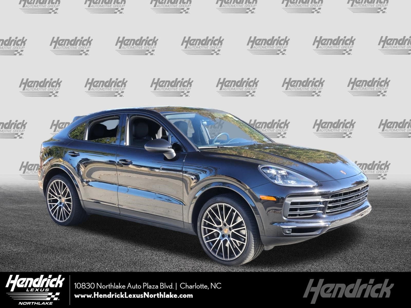 2022 Porsche Cayenne S — photo 1 of 34