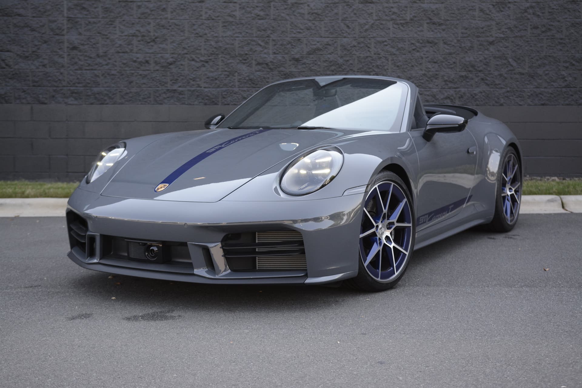 2026 Porsche 911 Carrera T — photo 1 of 46
