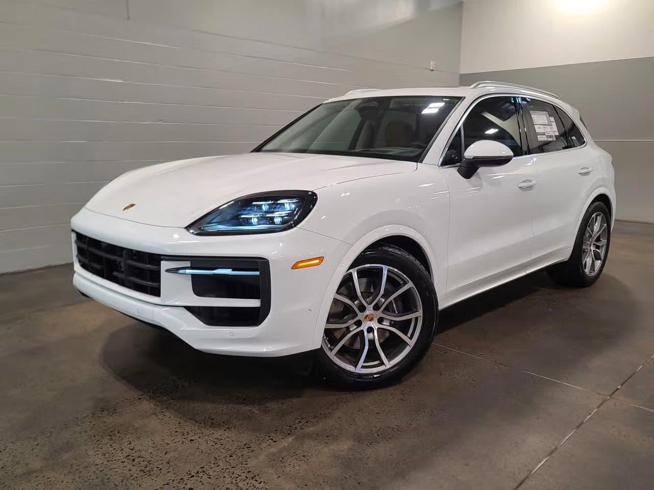 2026 Porsche Cayenne Base — photo 1 of 5