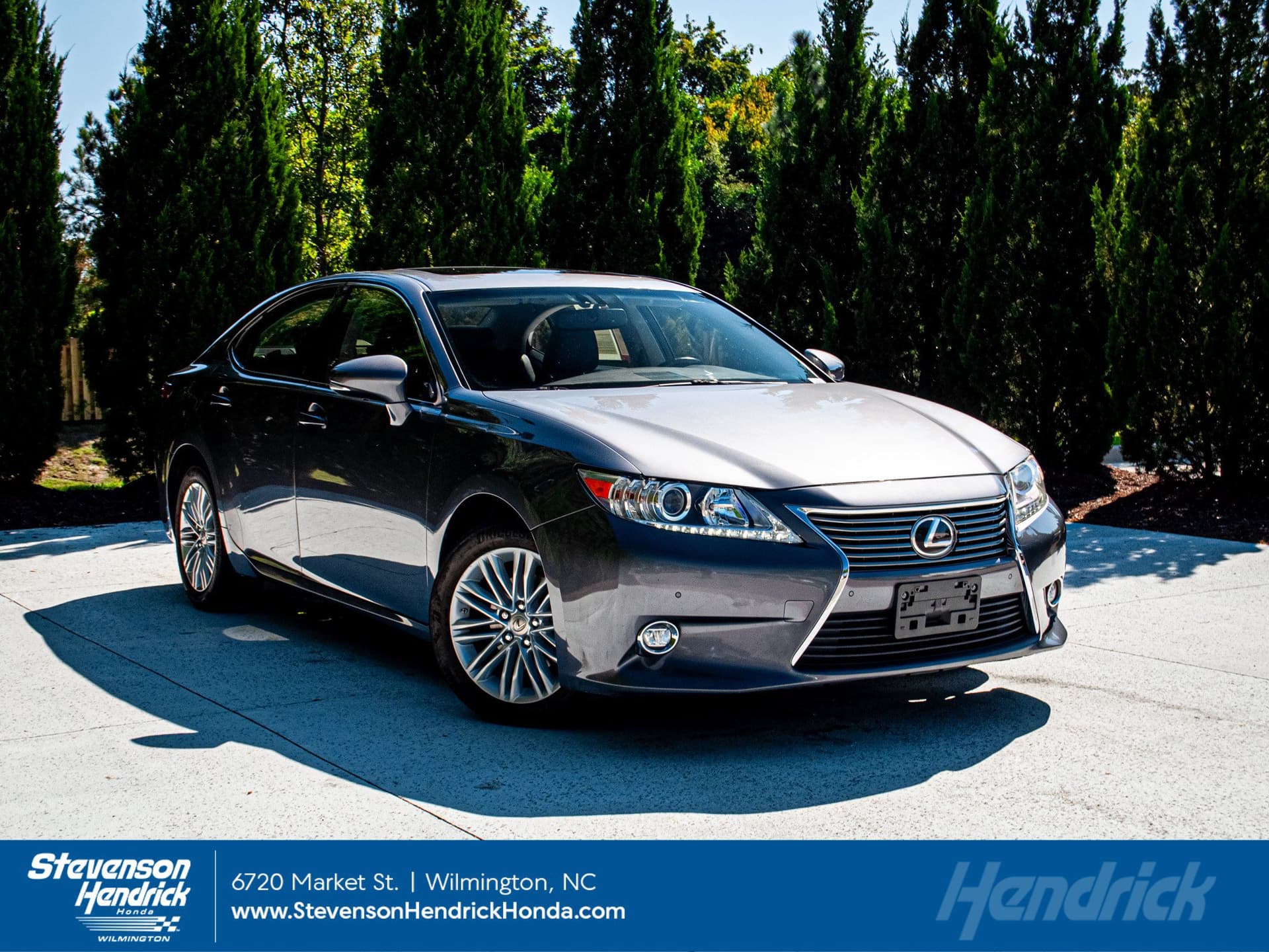 2015 Lexus ES 350 Base — photo 1 of 36