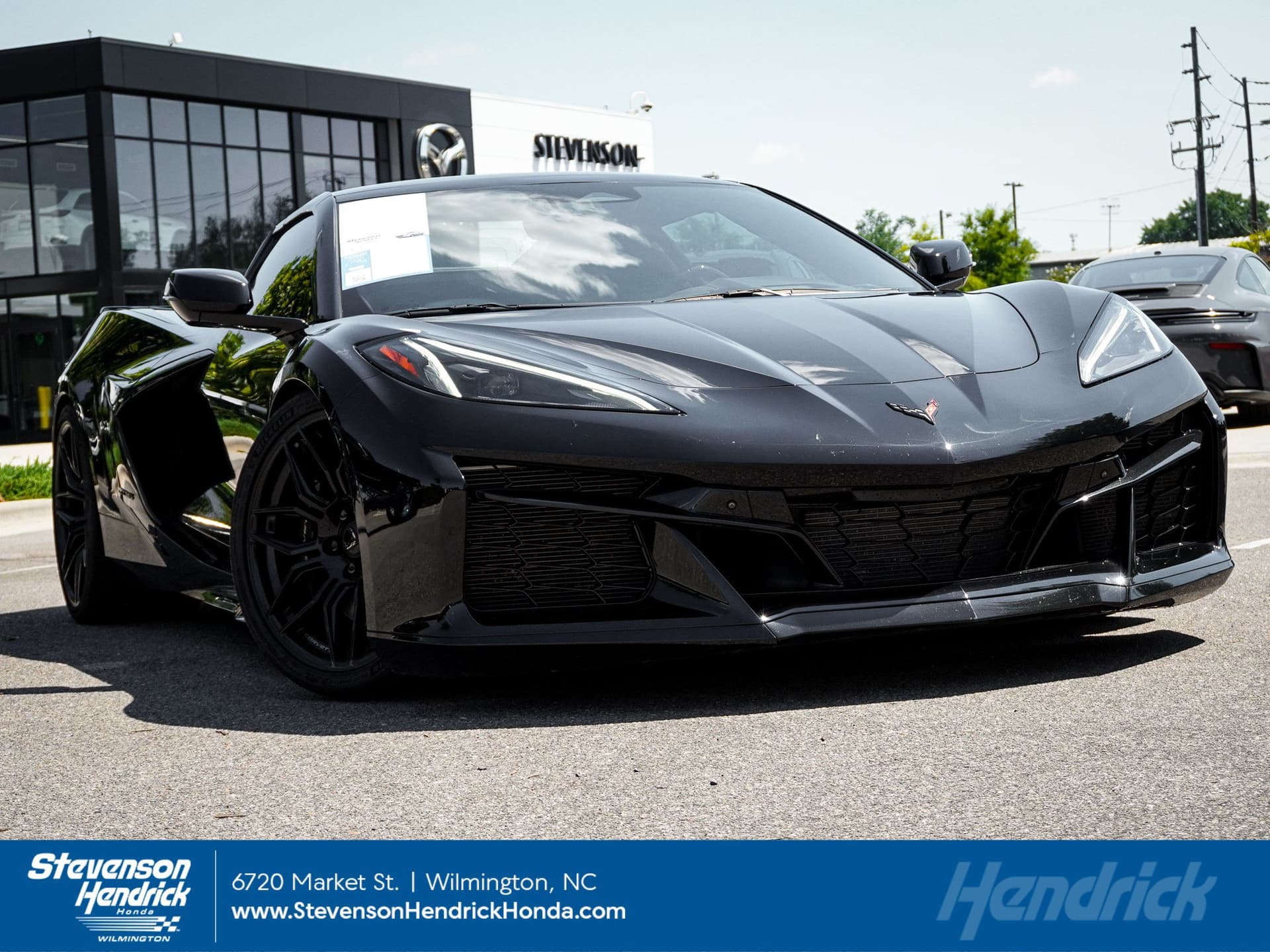 2024 Chevrolet Corvette 3LZ — photo 1 of 35