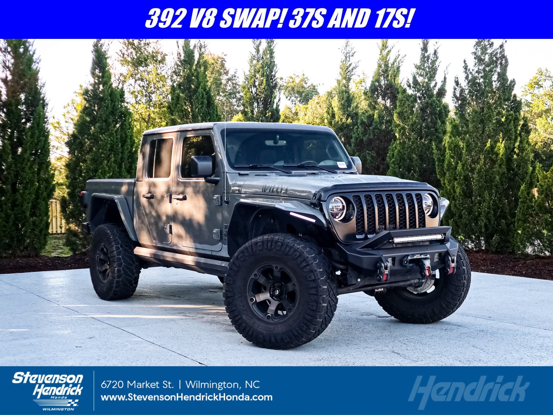2021 Jeep Gladiator Willys — photo 1 of 35