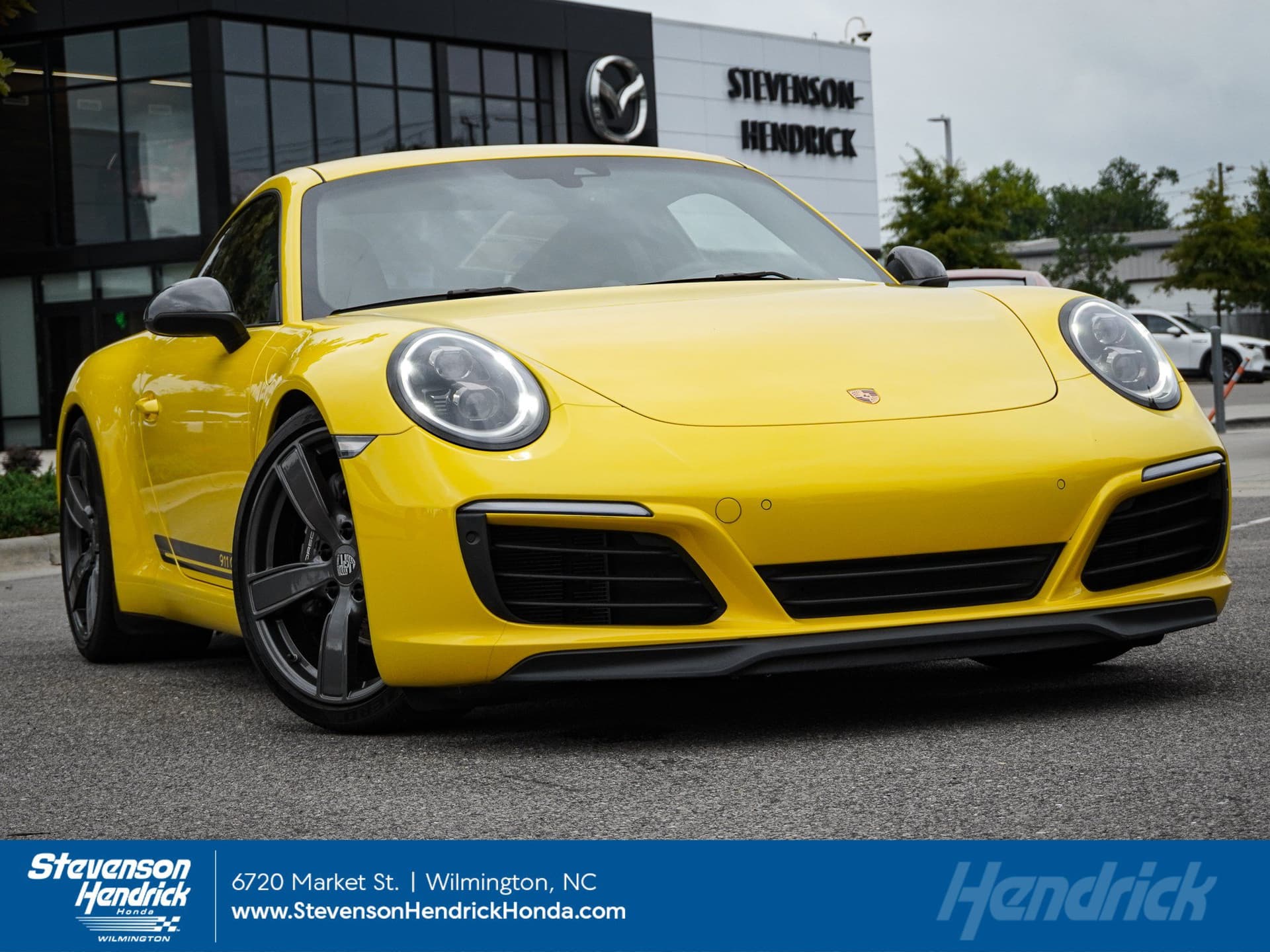 2018 Porsche 911 Carrera T — photo 1 of 40