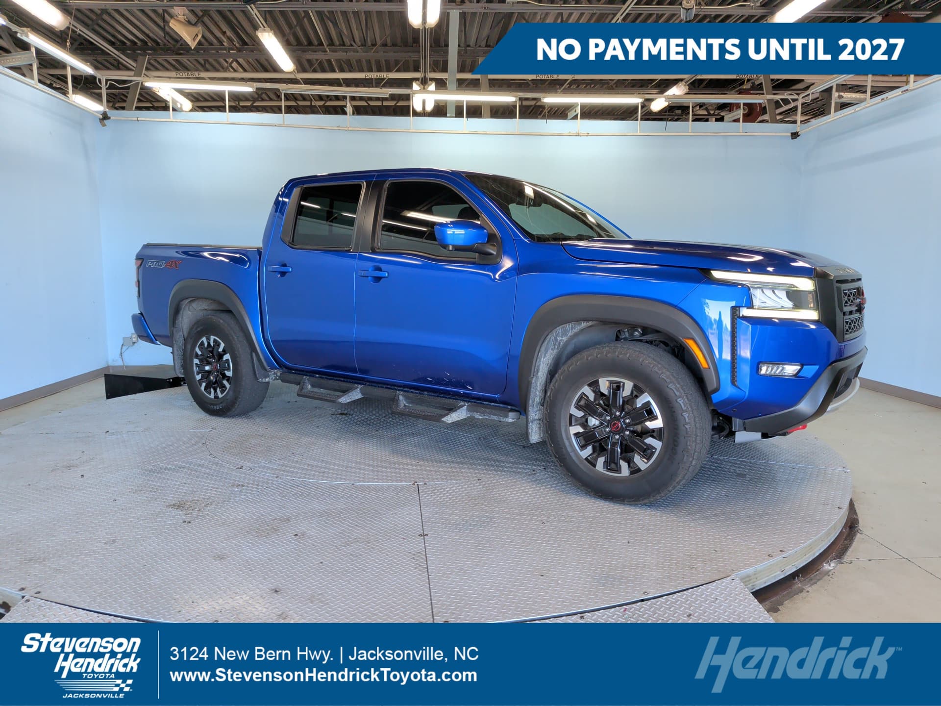 2024 Nissan Frontier PRO-4X — photo 1 of 35