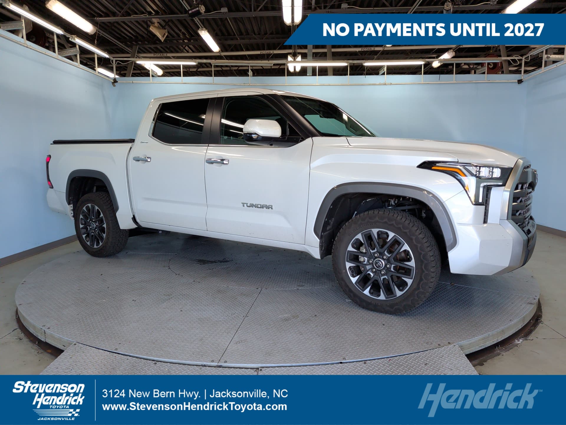 2024 Toyota Tundra 4WD Limited — photo 1 of 36