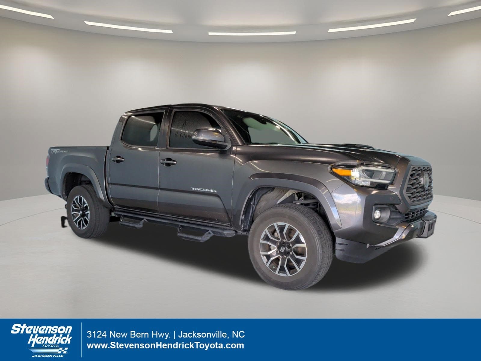 2021 Toyota Tacoma 2WD Base — photo 1 of 35