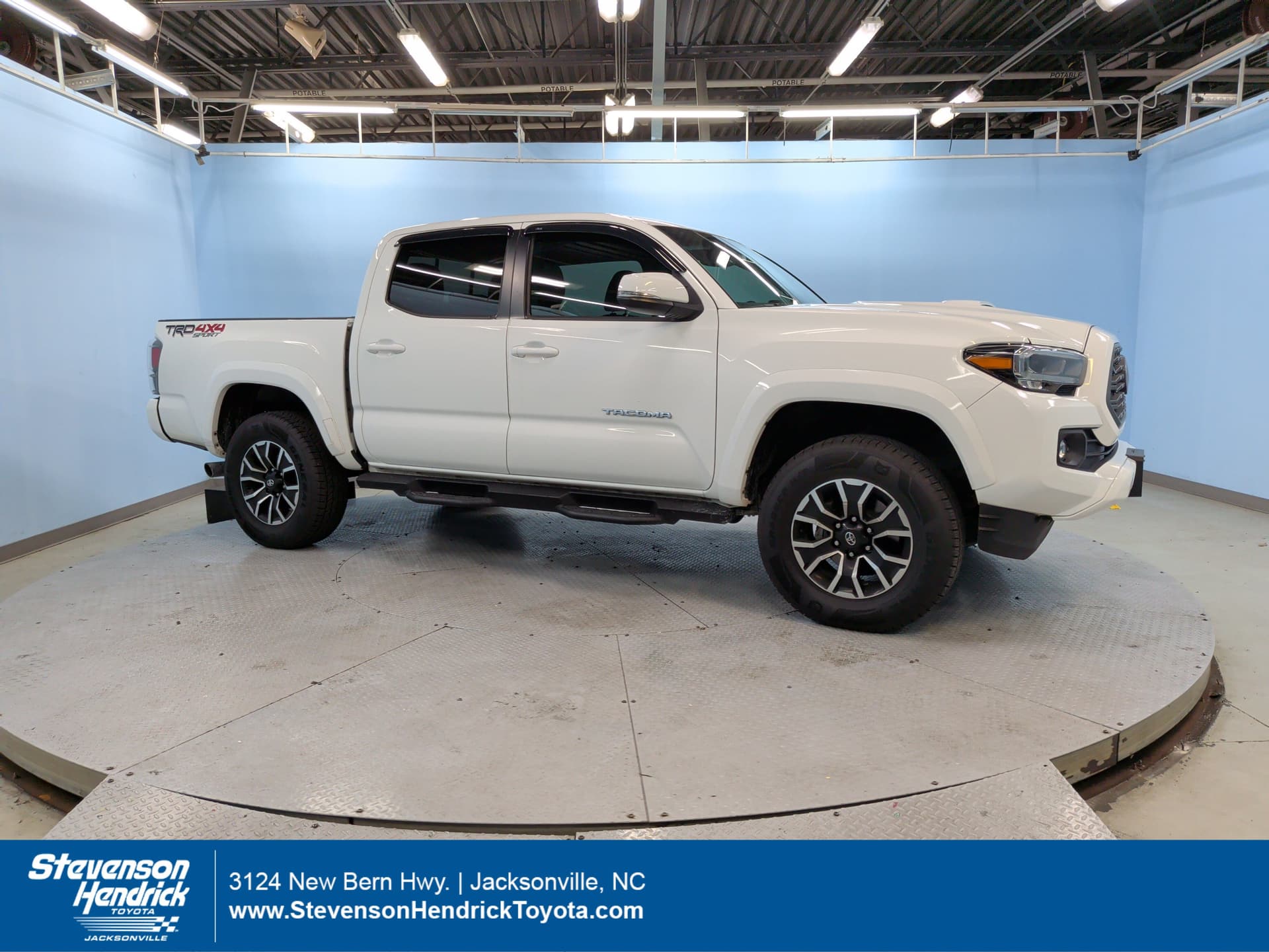 2022 Toyota Tacoma 4WD Base — photo 1 of 37