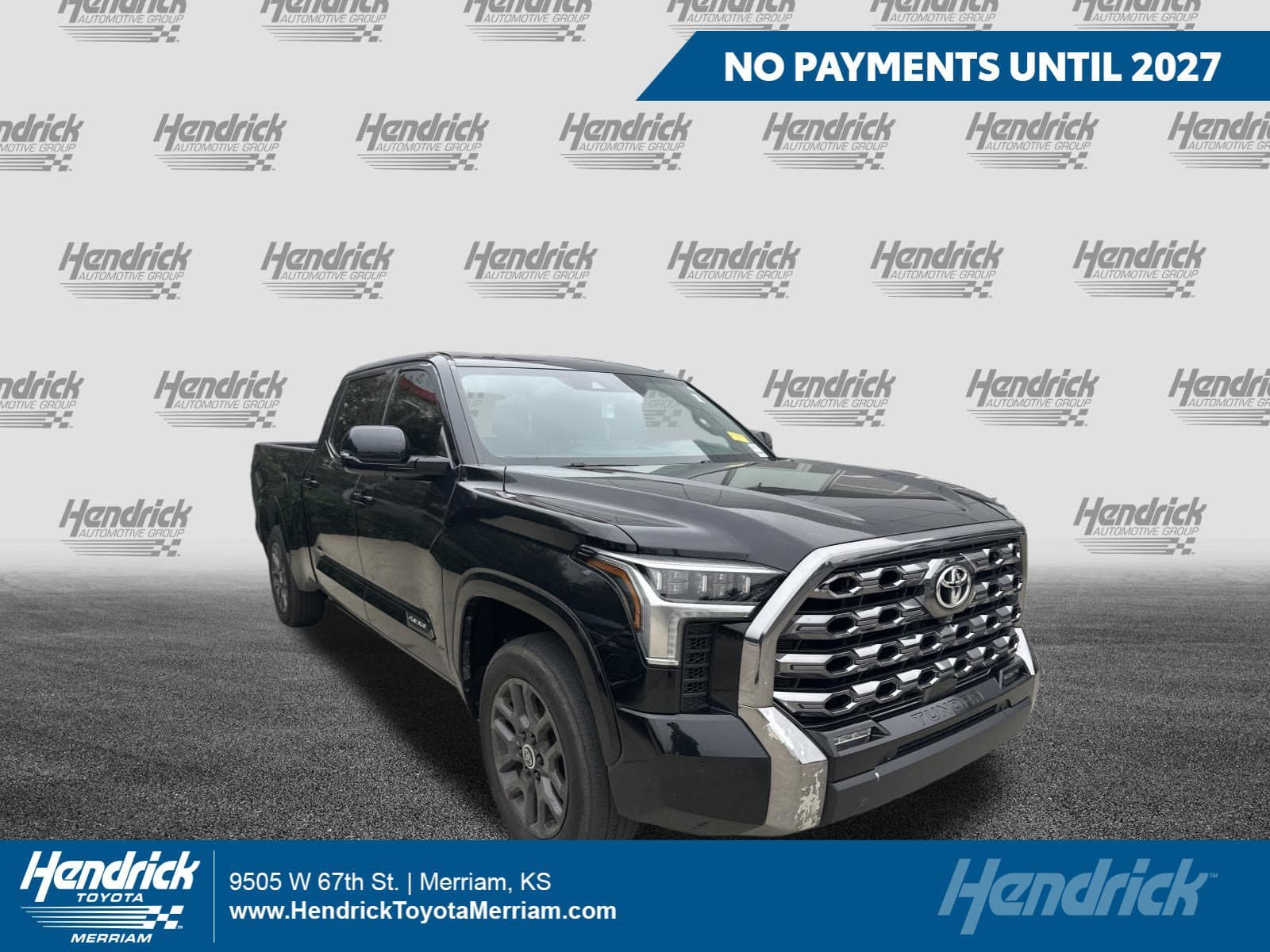 2024 Toyota Tundra 4WD Platinum — photo 1 of 34