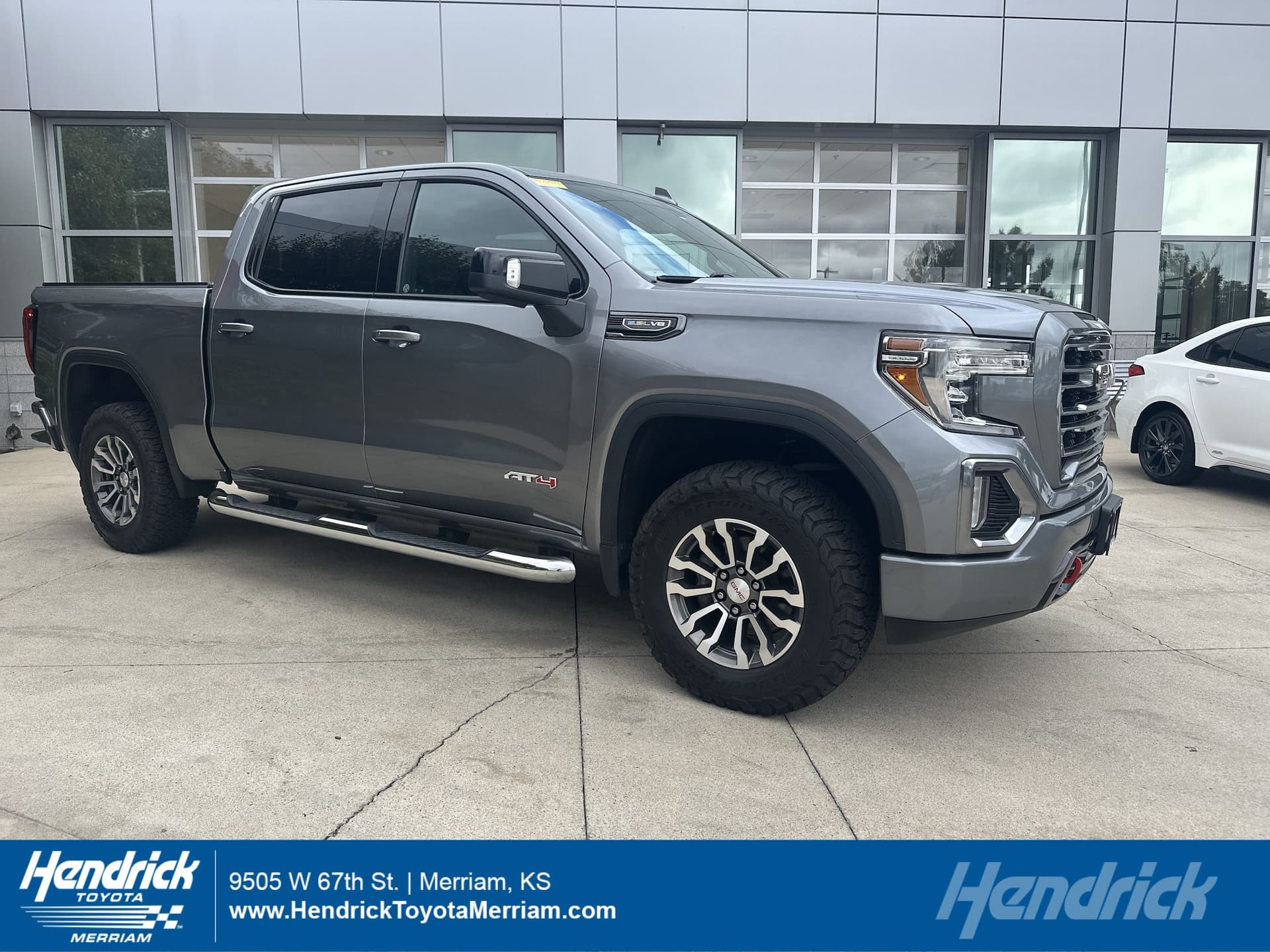 2021 GMC Sierra 1500 AT4 — photo 1 of 38
