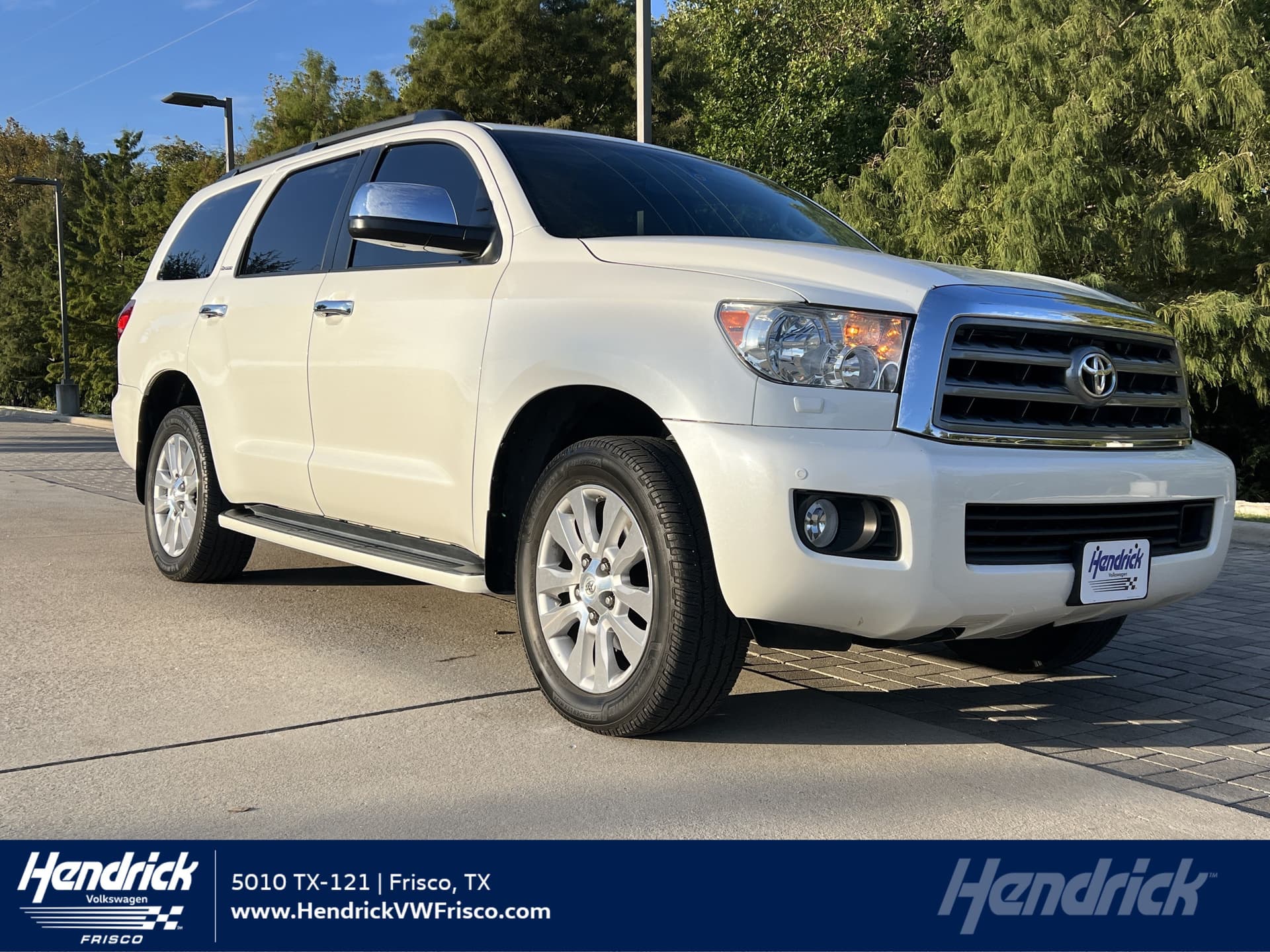 2015 Toyota Sequoia Platinum — photo 1 of 33
