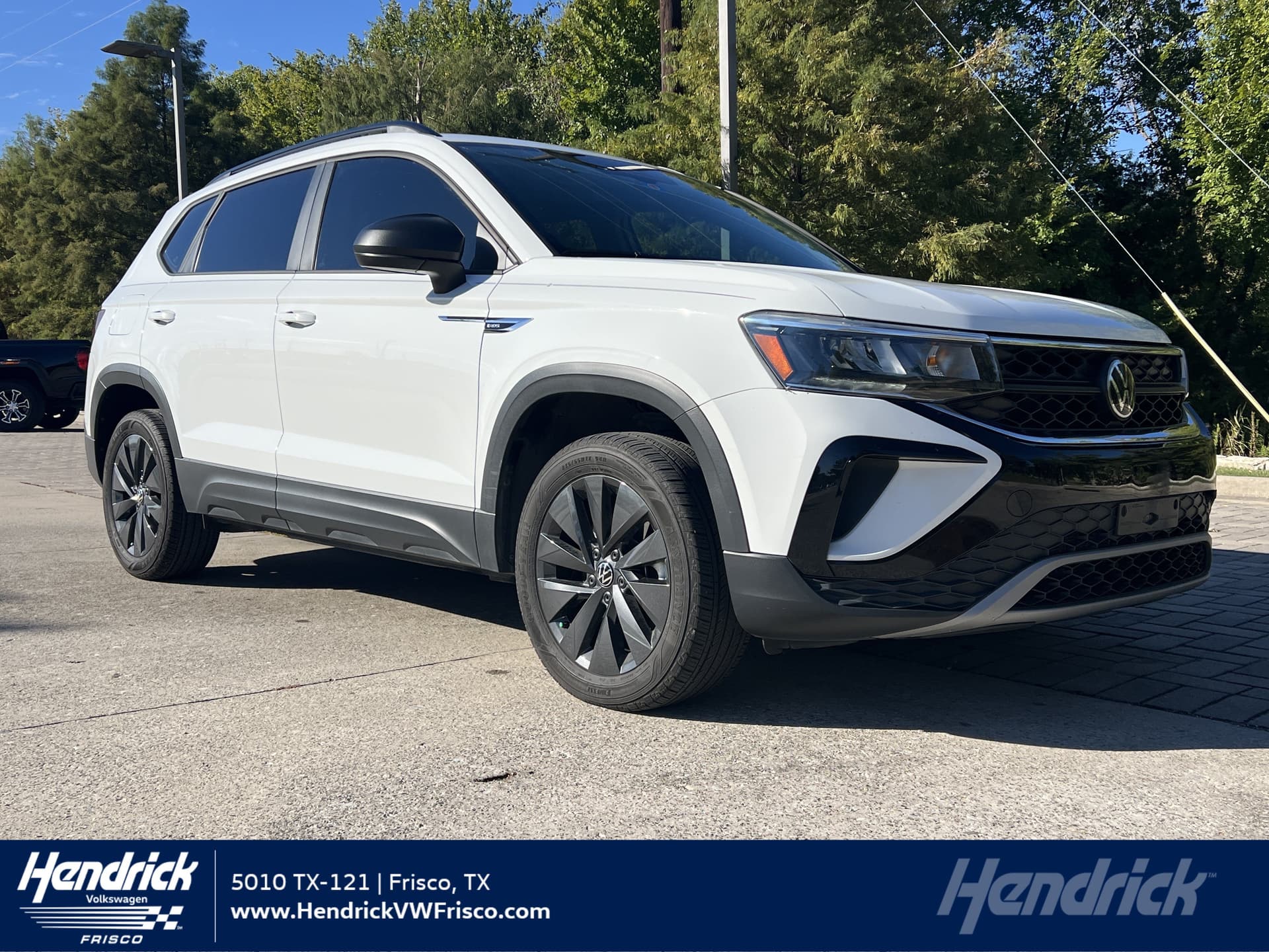 2023 Volkswagen Taos S — photo 1 of 29