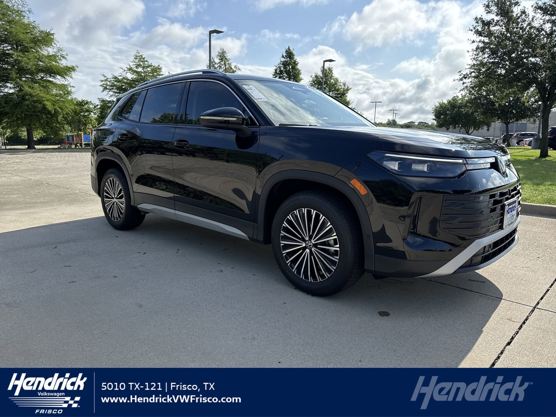 2026 Volkswagen Tiguan S — photo 1 of 20