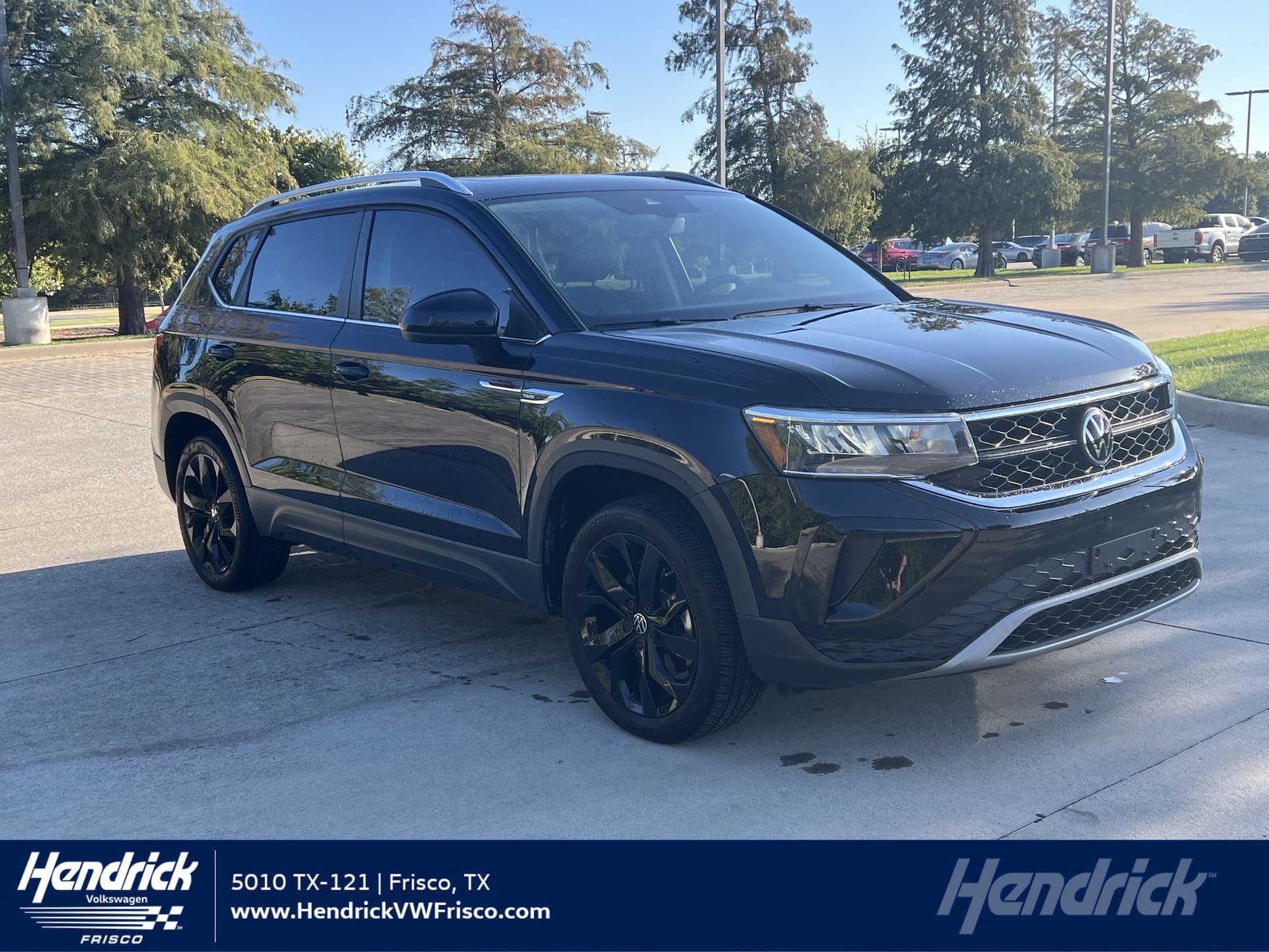 2024 Volkswagen Taos SE — photo 1 of 31