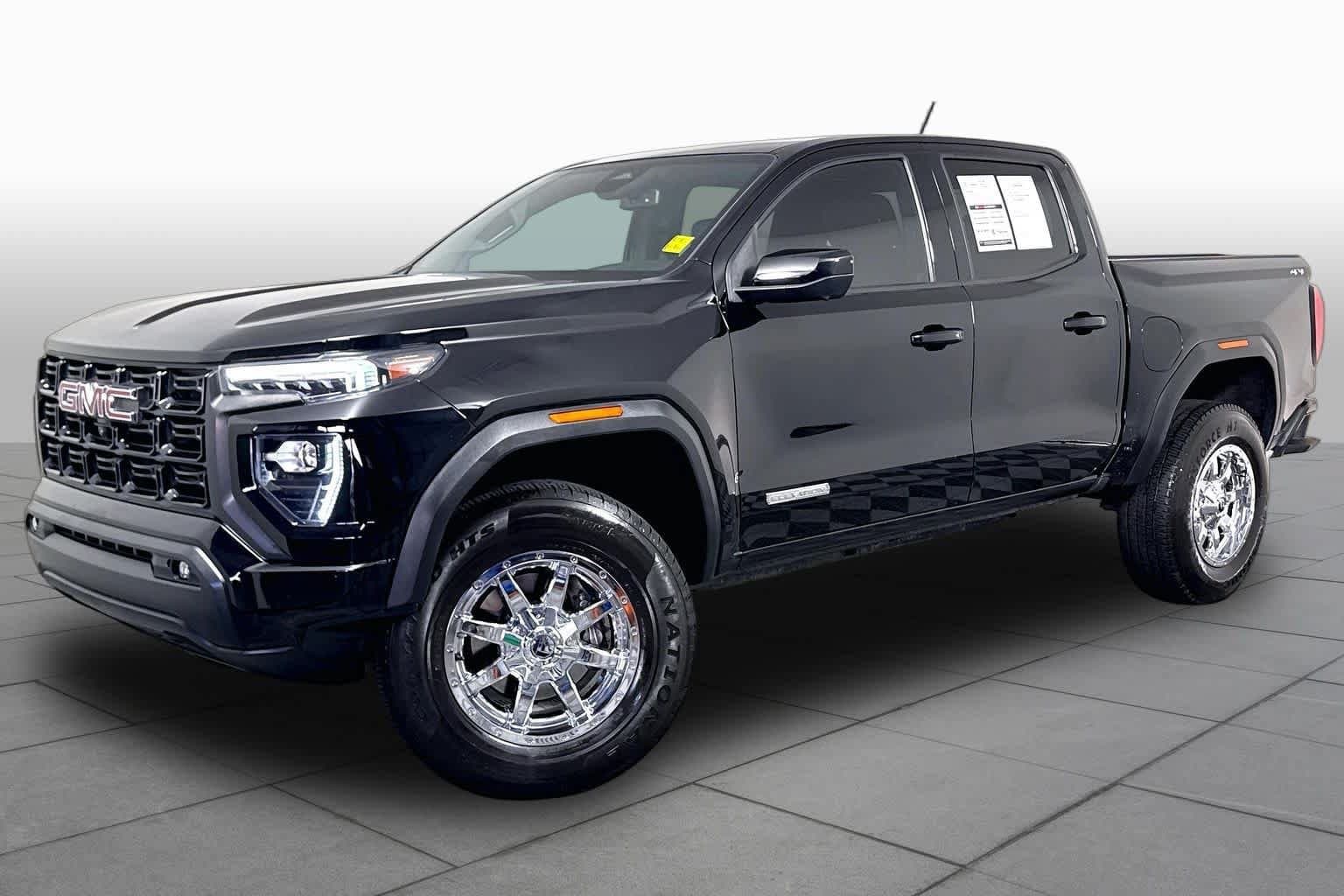 2023 GMC Canyon 4WD Elevation — photo 1 of 30