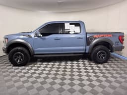 Extra Photo