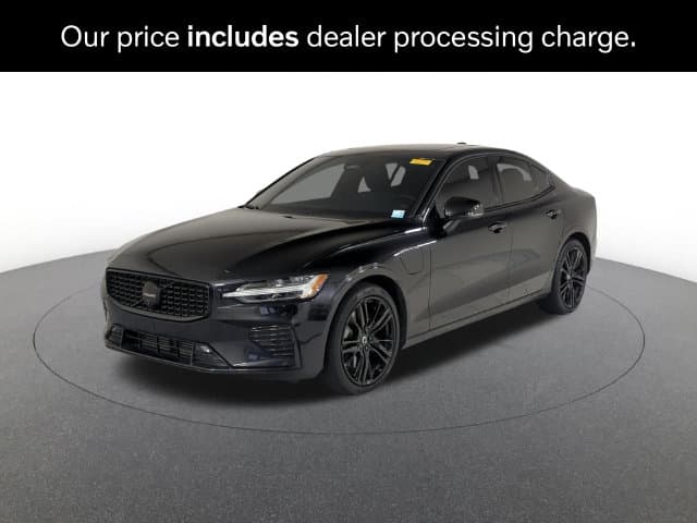 2024 Volvo S60 Recharge Plug-In Hybrid Plus Black Edition — photo 1 of 24
