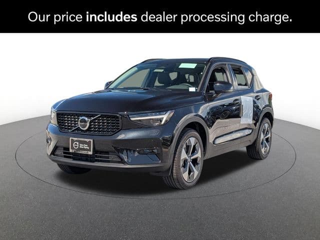 2026 Volvo XC40 B5 Plus — photo 1 of 19