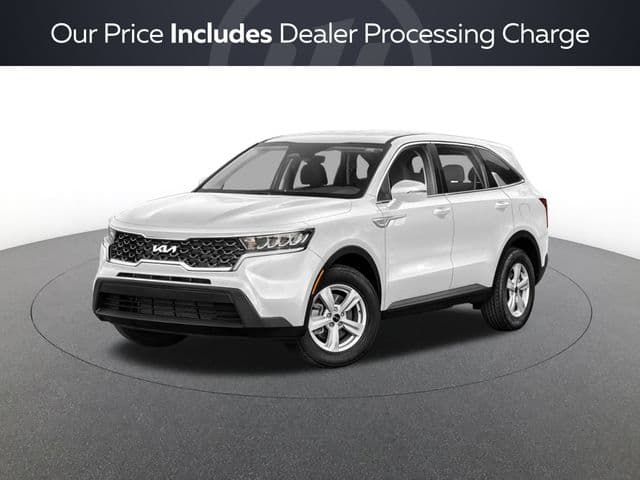 2022 Kia Sorento LX — photo 1 of 3