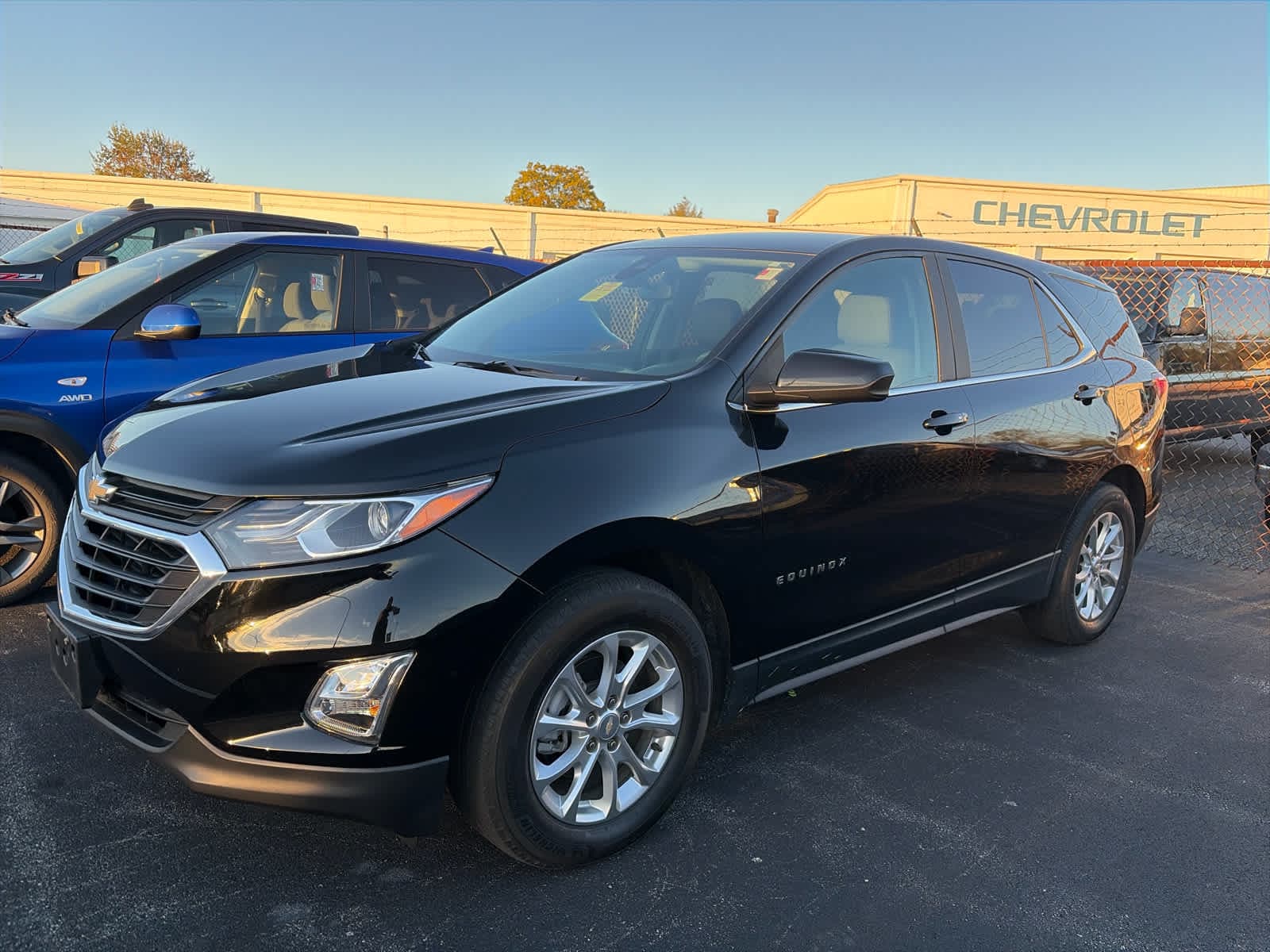 2021 Chevrolet Equinox LT — photo 1 of 4