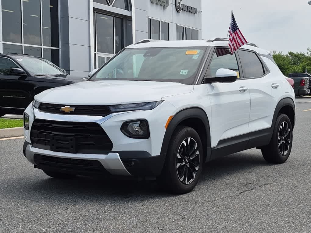 2023 Chevrolet Trailblazer LT — photo 1 of 20