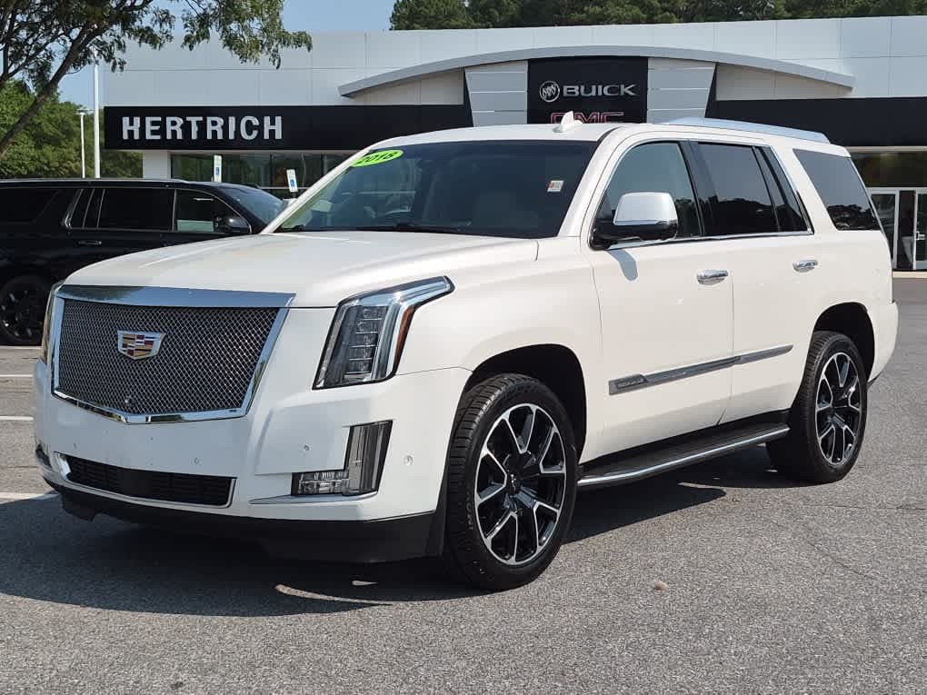 2018 Cadillac Escalade Luxury — photo 1 of 28