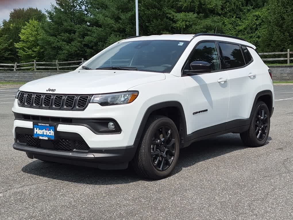 2026 Jeep Compass Latitude Altitude — photo 1 of 25