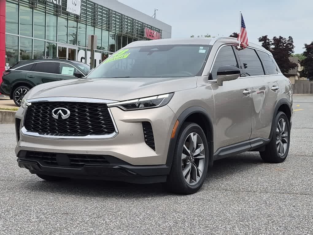 2023 INFINITI QX60 LUXE — photo 1 of 23