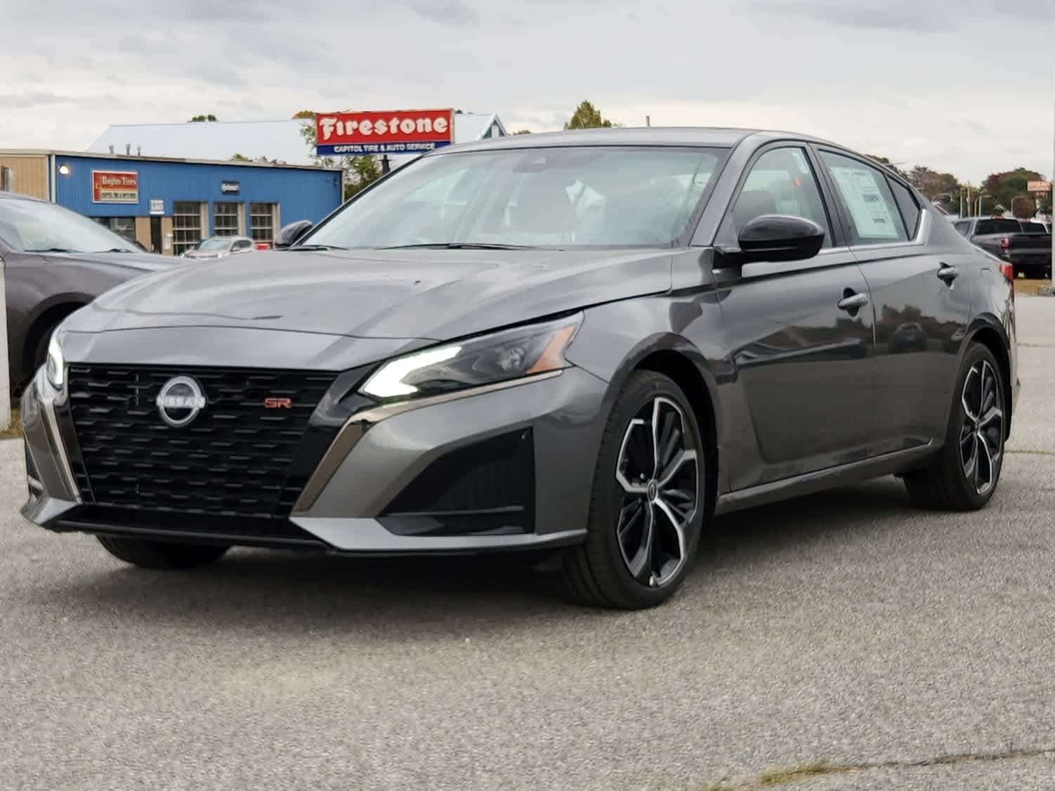 2025 Nissan Altima SR — photo 1 of 21
