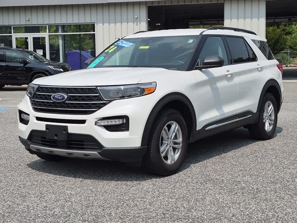 2024 Ford Explorer XLT — photo 1 of 23