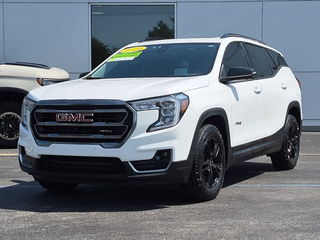 2024 GMC Terrain AT4 — photo 1 of 22