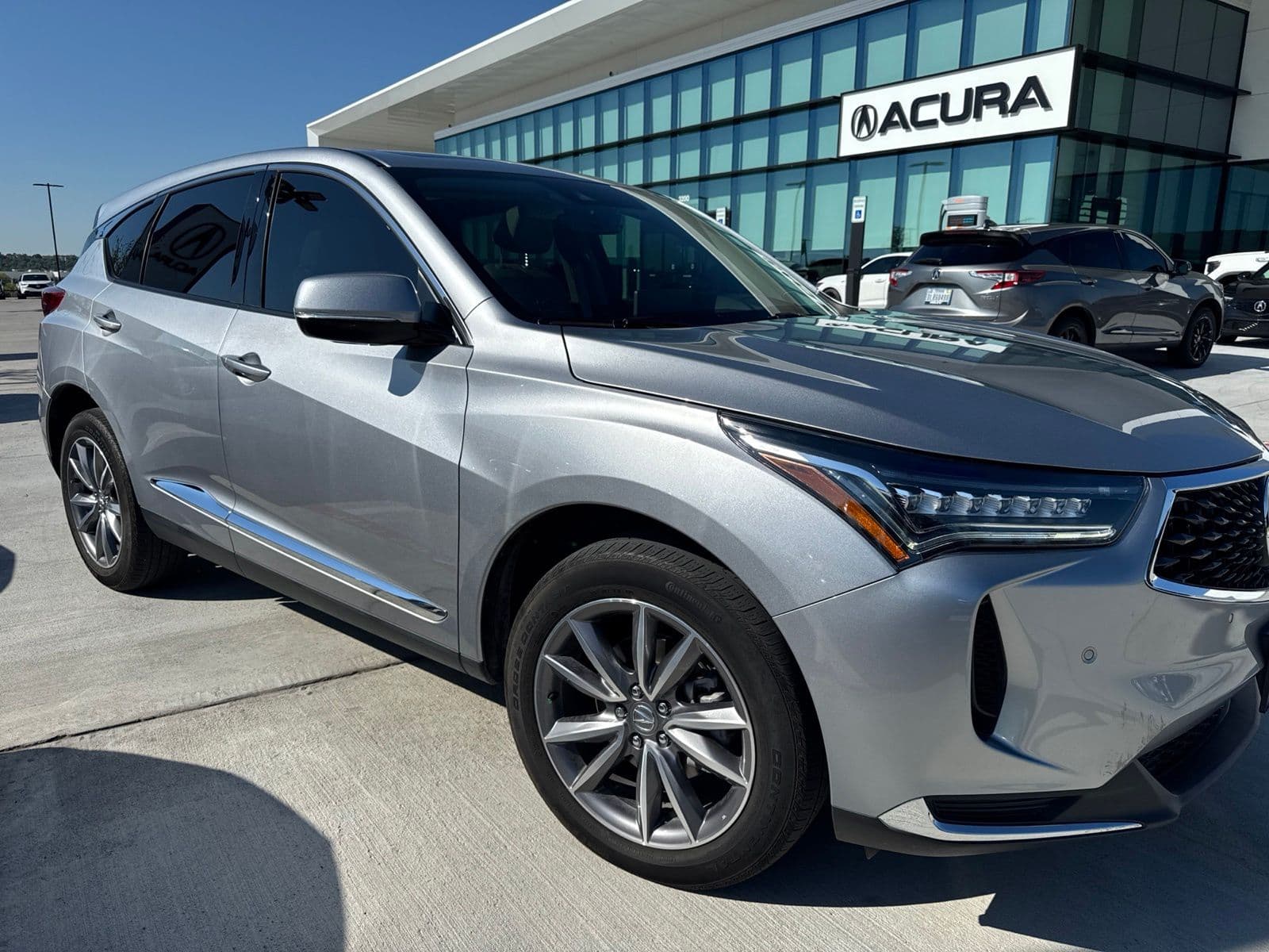 2023 Acura RDX w/Technology Package — photo 1 of 23