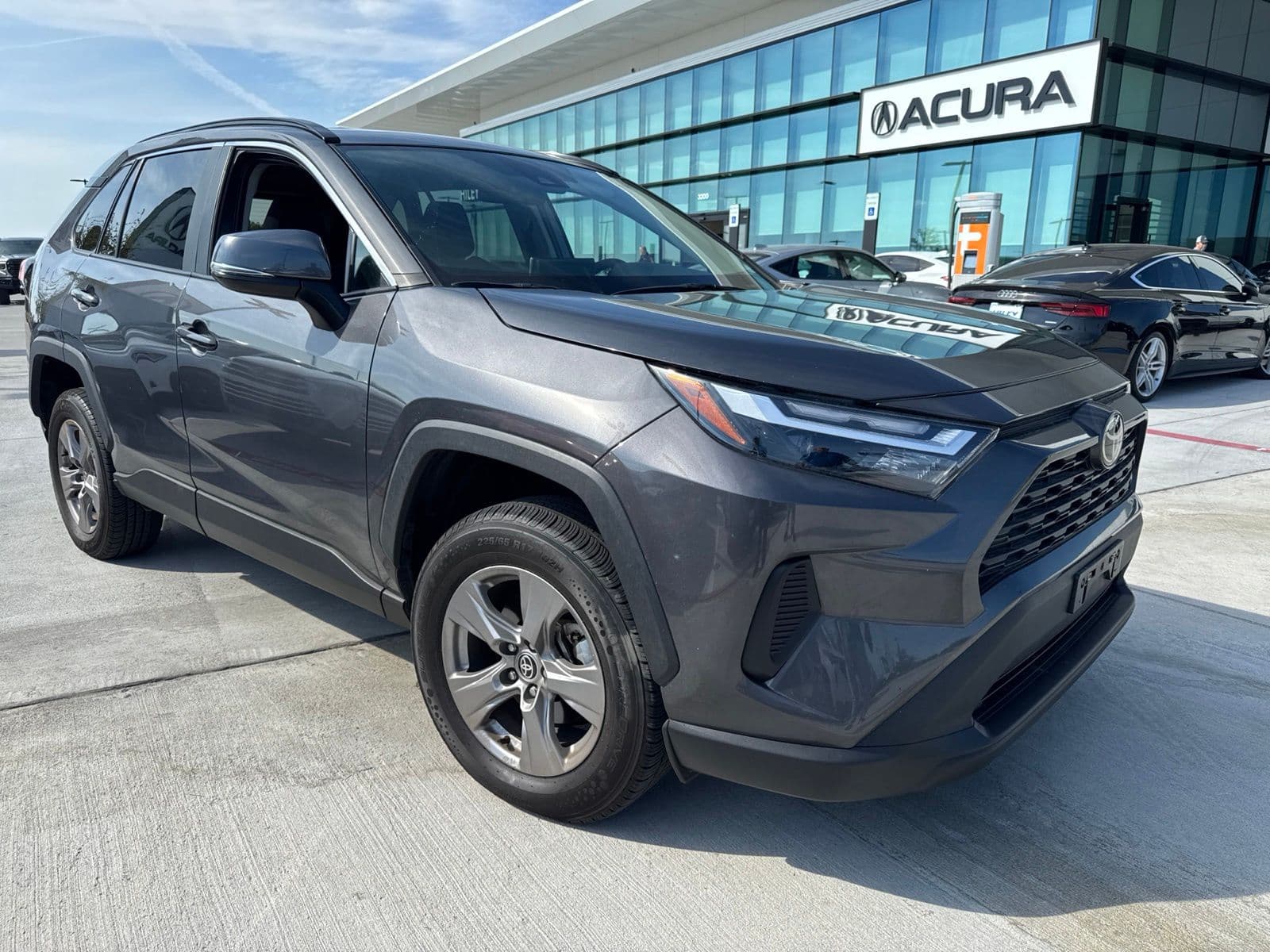 2025 Toyota RAV4 XLE — photo 1 of 16