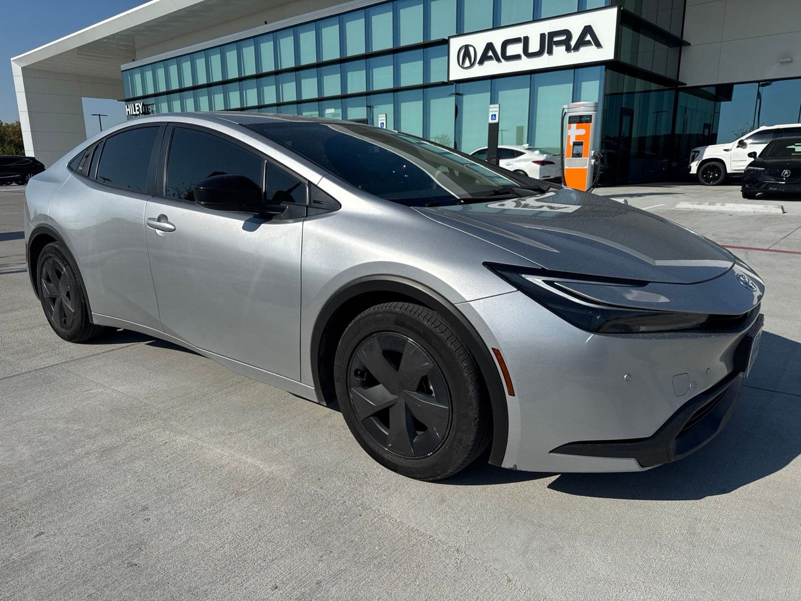 2024 Toyota Prius LE — photo 1 of 12