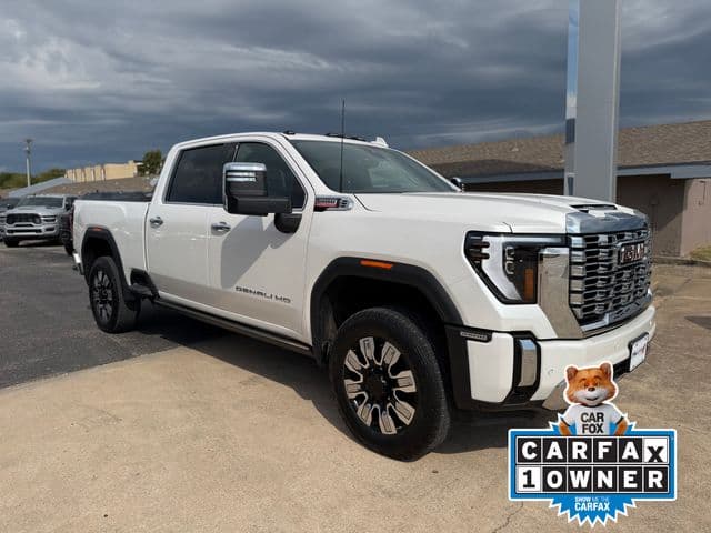 2025 GMC Sierra 3500HD Denali — photo 1 of 10