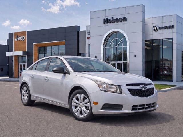 2012 Chevrolet Cruze LS — photo 1 of 16